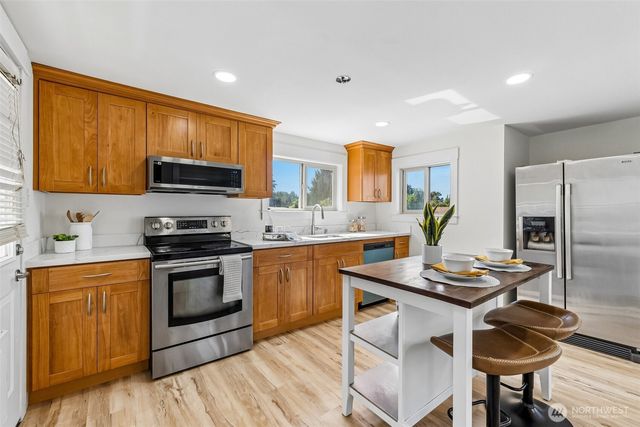 9623 54th Avenue S, Seattle, WA 98118