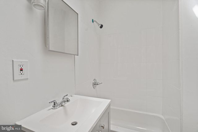 1303-05 W VENANGO ST, Philadelphia, PA 19140