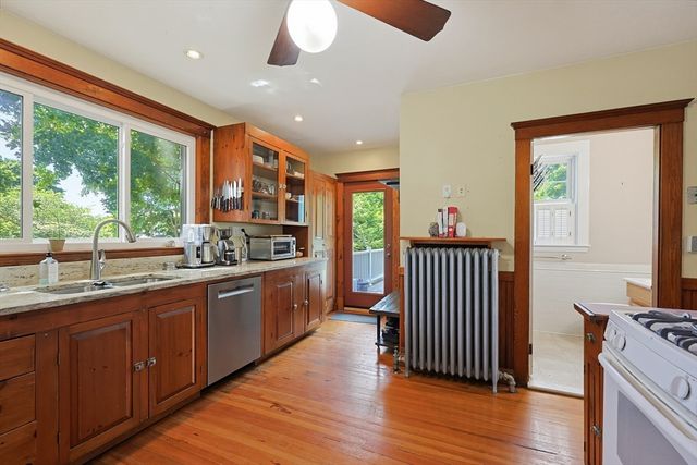 412 Neponset St, Canton, MA 02021