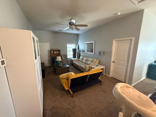 351 Wincliff DR, Buda, TX 78610