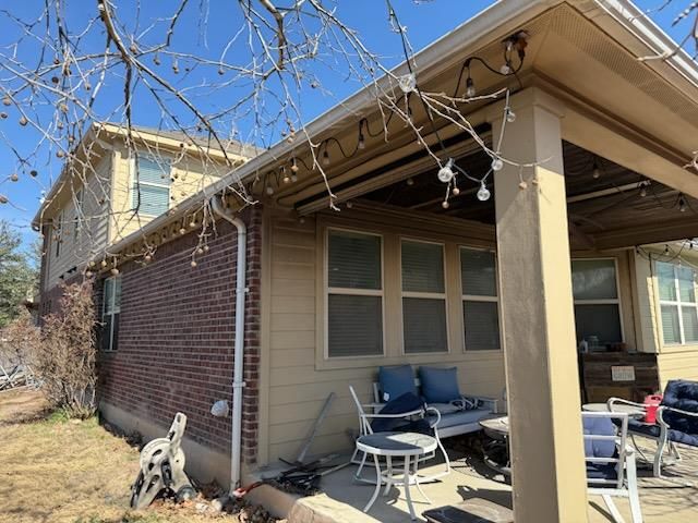 351 Wincliff DR, Buda, TX 78610