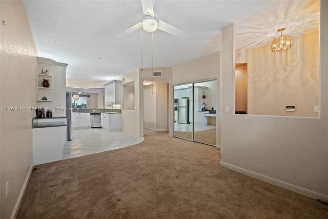 7727 Southampton Ter 303, Tamarac, FL 33321