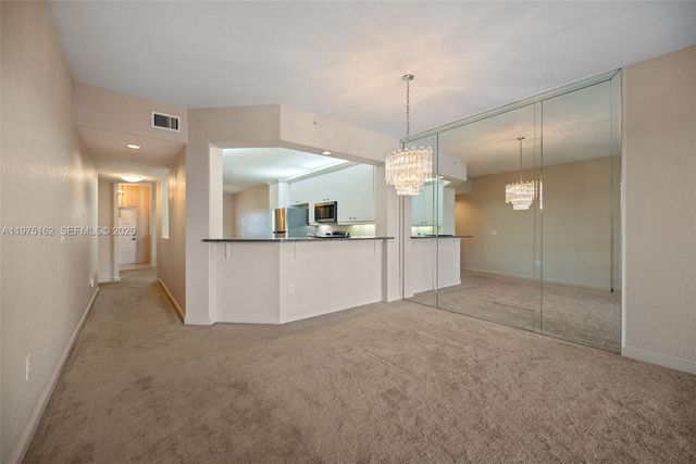 7727 Southampton Ter 303, Tamarac, FL 33321