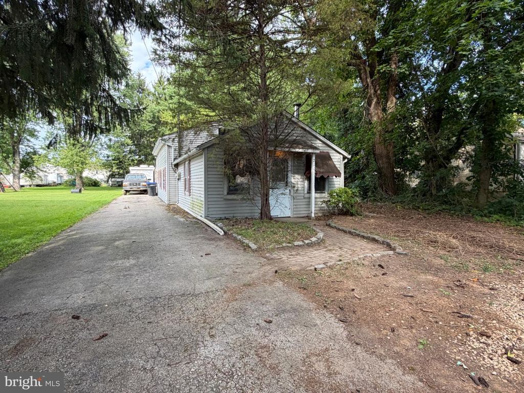 211 PERKIOMEN AVE #, PHOENIXVILLE, PA 19460 — photo 3