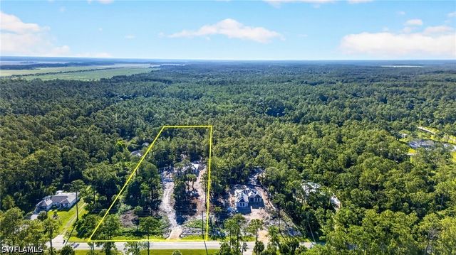 848 DESOTO BLVD S, Naples, FL 34117