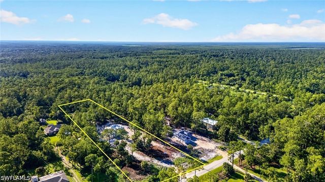 848 DESOTO BLVD S, Naples, FL 34117