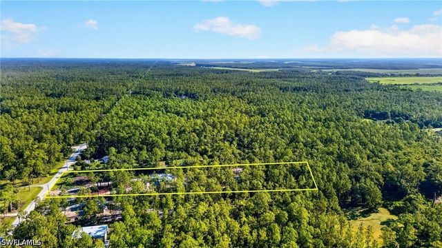 848 DESOTO BLVD S, Naples, FL 34117