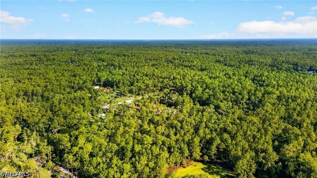 848 DESOTO BLVD S, Naples, FL 34117