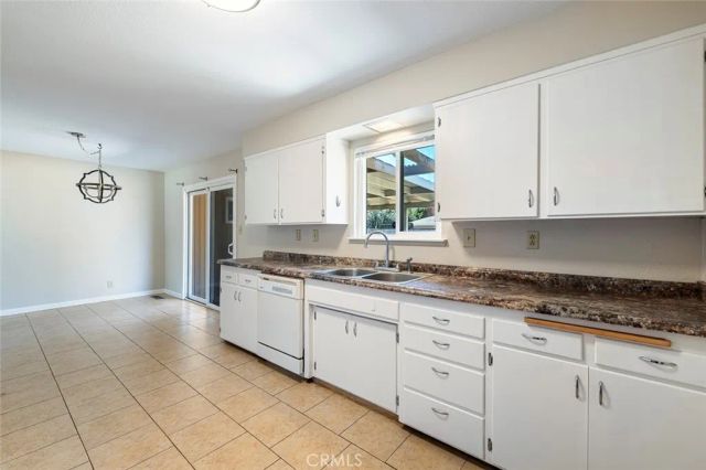 1122 Kensington Drive, Merced, CA 95340