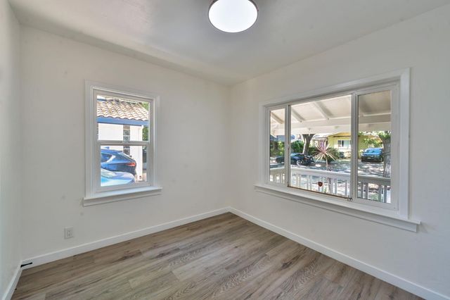 1756 Vallejo Way, Sacramento, CA 95818