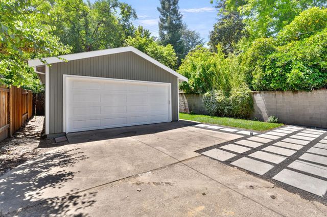 1756 Vallejo Way, Sacramento, CA 95818
