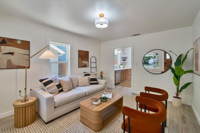1756 Vallejo Way, Sacramento, CA 95818