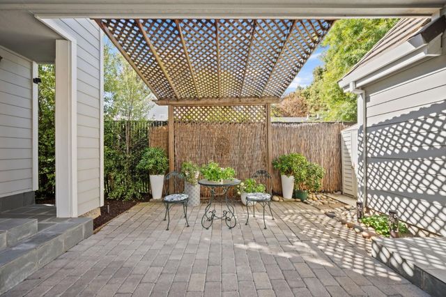760 Partridge Avenue, Menlo Park, CA 94025
