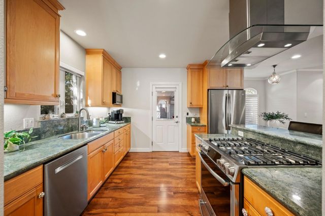 760 Partridge Avenue, Menlo Park, CA 94025