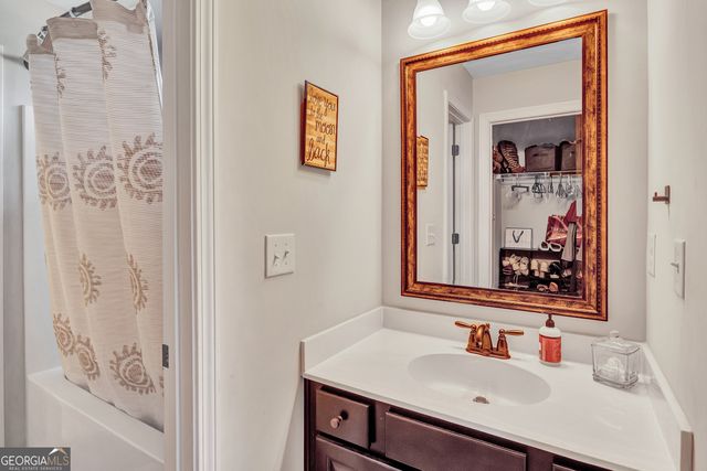 1854 Heatherbrooke Court NW, Acworth, GA 30101