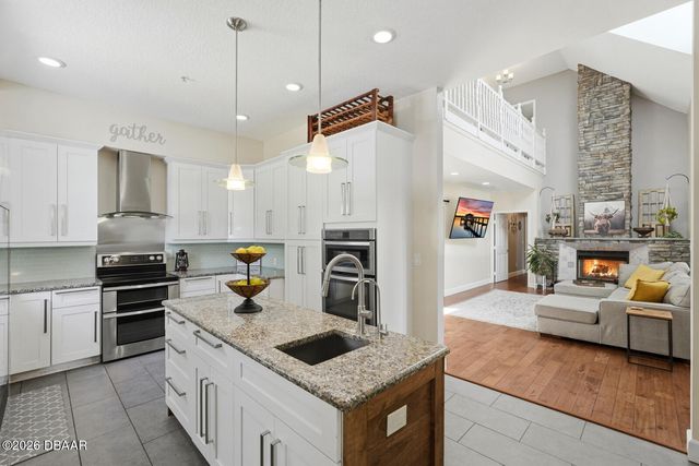 5444 Us Highway 17, Deleon Springs, FL 32130