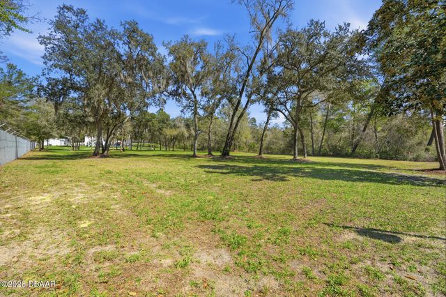 5444 Us Highway 17, Deleon Springs, FL 32130