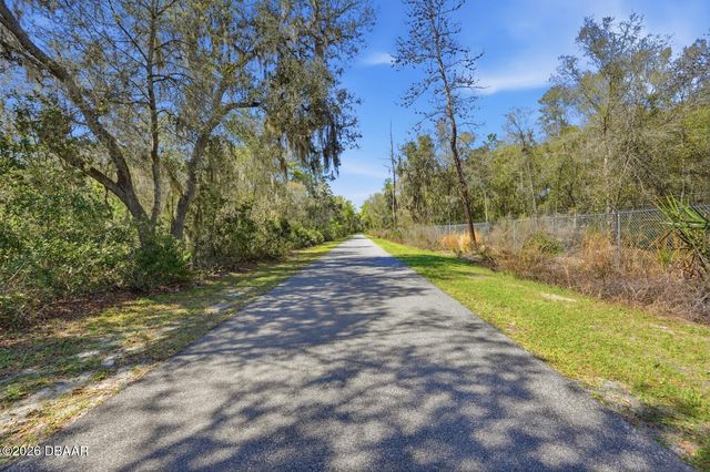 5444 Us Highway 17, Deleon Springs, FL 32130