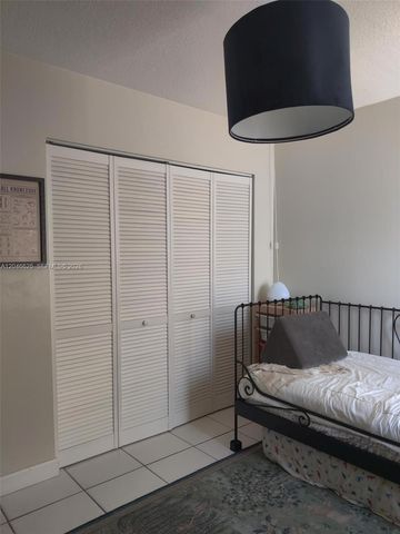 300 E Club Cir 108, Boca Raton, FL 33487