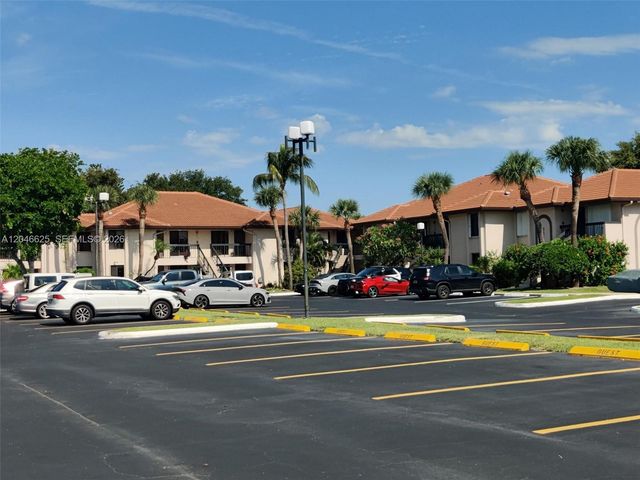 300 E Club Cir 108, Boca Raton, FL 33487