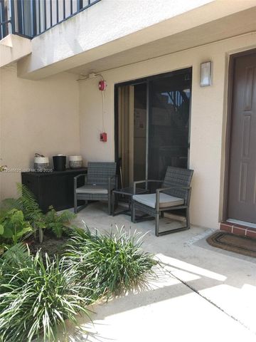 300 E Club Cir 108, Boca Raton, FL 33487