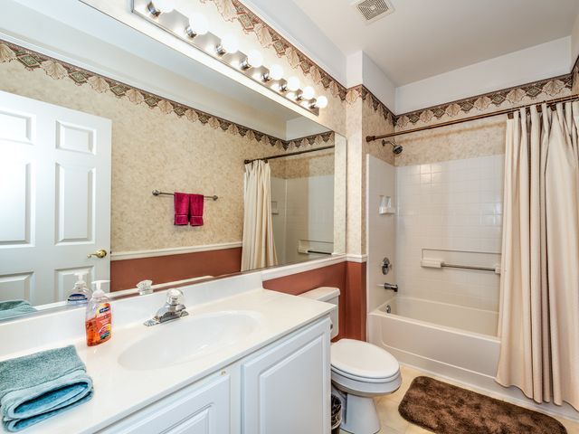 259 Firenze Drive, Cary, IL 60013