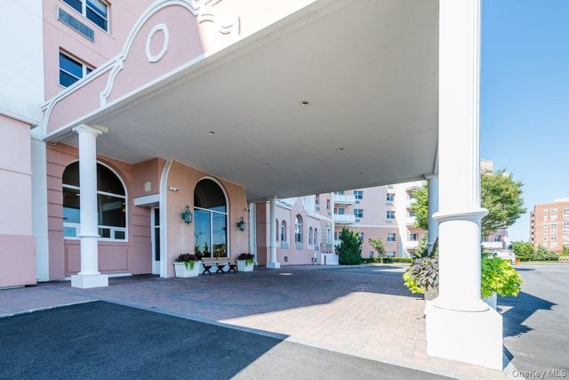 2 Richmond Road 5E, Lido Beach, NY 11561