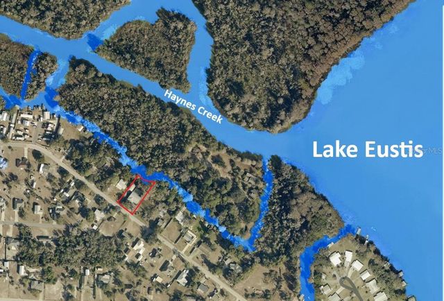 11813 OCKLAWAHA DRIVE, Leesburg, FL 34788