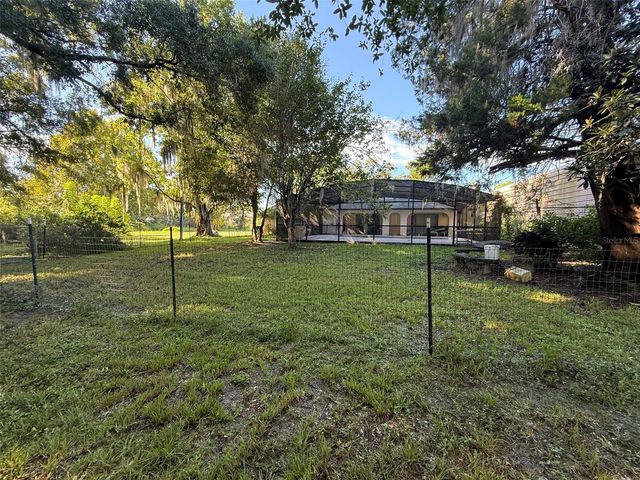 11813 OCKLAWAHA DRIVE, Leesburg, FL 34788