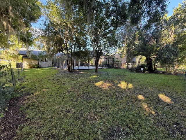 11813 OCKLAWAHA DRIVE, Leesburg, FL 34788