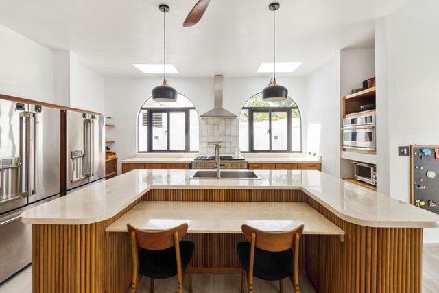 106 TRES HERMANOS, San Juan, PR 00907