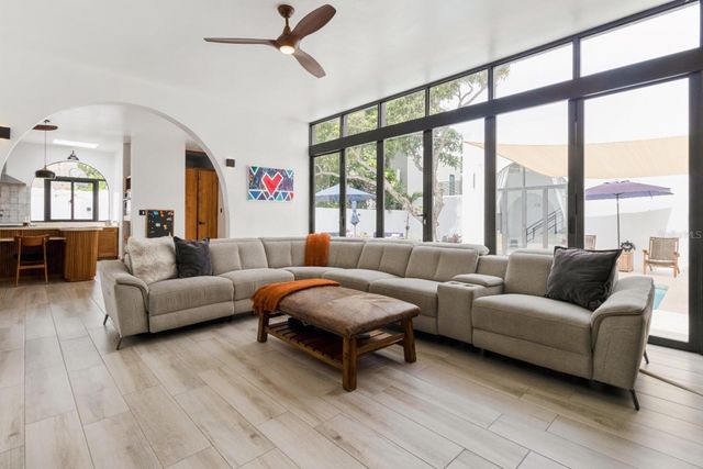 106 TRES HERMANOS, San Juan, PR 00907