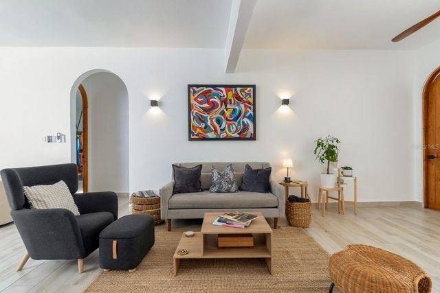 106 TRES HERMANOS, San Juan, PR 00907