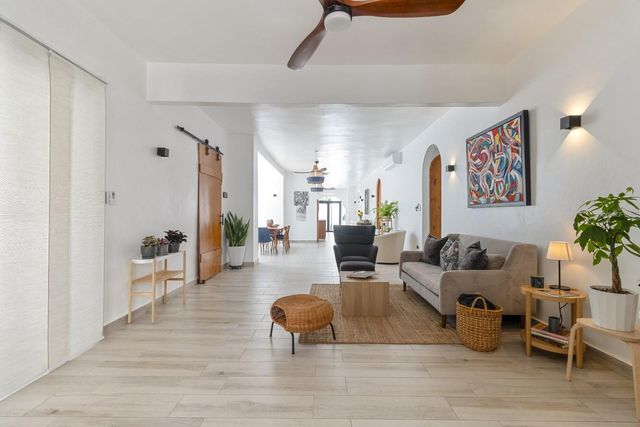 106 TRES HERMANOS, San Juan, PR 00907