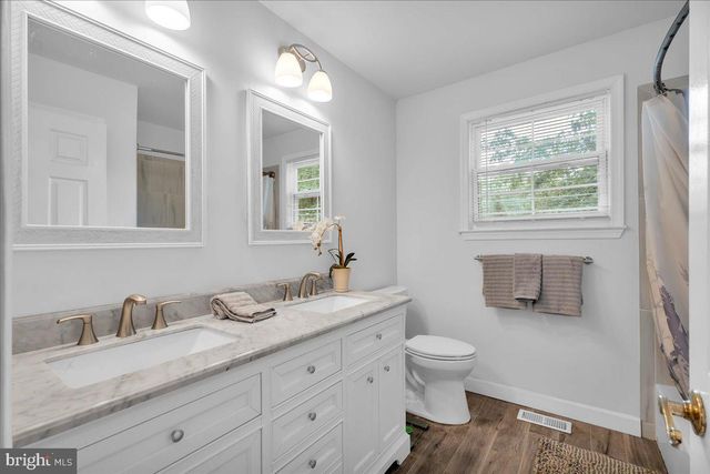 14 WASHBURNE AVE, Berlin, NJ 08009