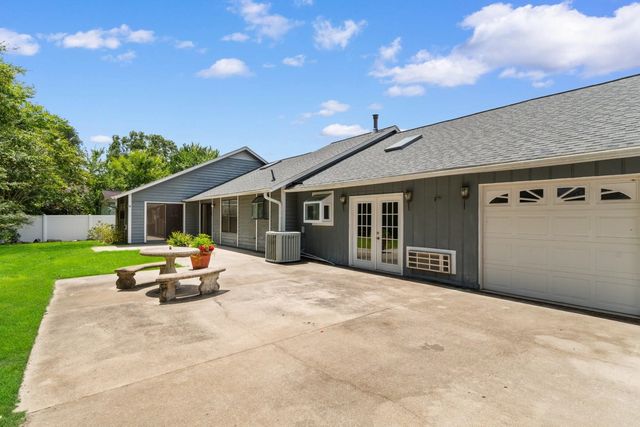 331 Waterside Dr., Myrtle Beach, SC 29577