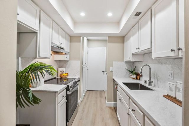 812 Kingfisher Terrace, Sunnyvale, CA 94087