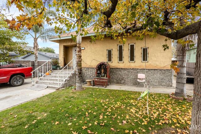 518 Monterey Street, Bakersfield, CA 93305