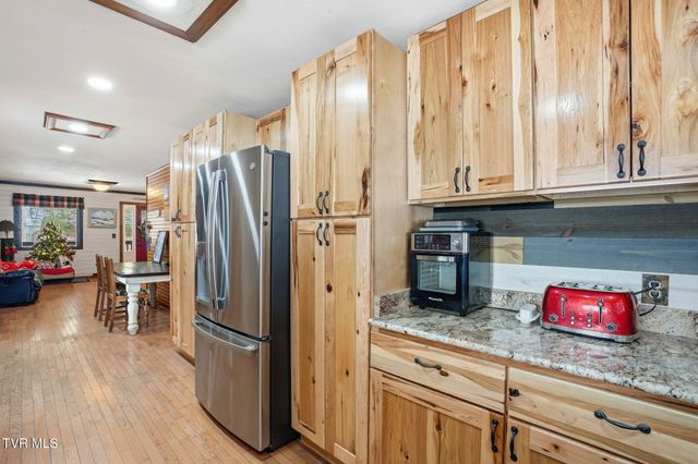 1670 Cutter Creek Creek, Clintwood, VA 24228