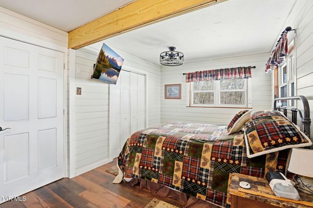 1670 Cutter Creek Creek, Clintwood, VA 24228