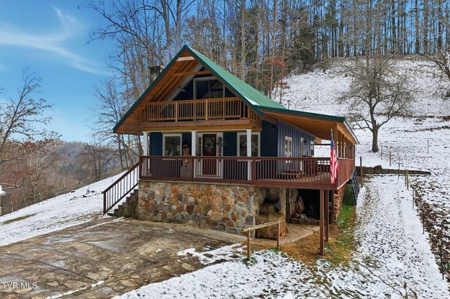 1670 Cutter Creek Creek, Clintwood, VA 24228