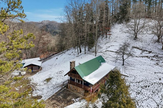 1670 Cutter Creek Creek, Clintwood, VA 24228