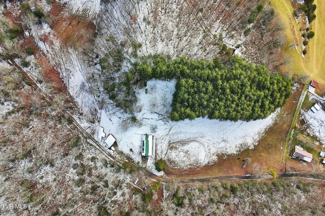 1670 Cutter Creek Creek, Clintwood, VA 24228