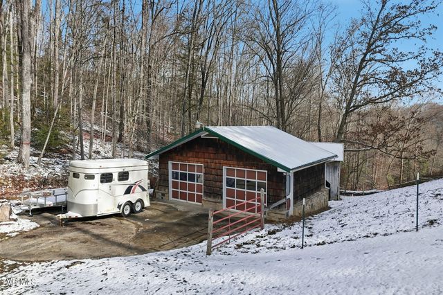 1670 Cutter Creek Creek, Clintwood, VA 24228