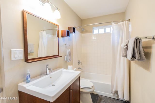 6552 E 2ND Street, Scottsdale, AZ 85251