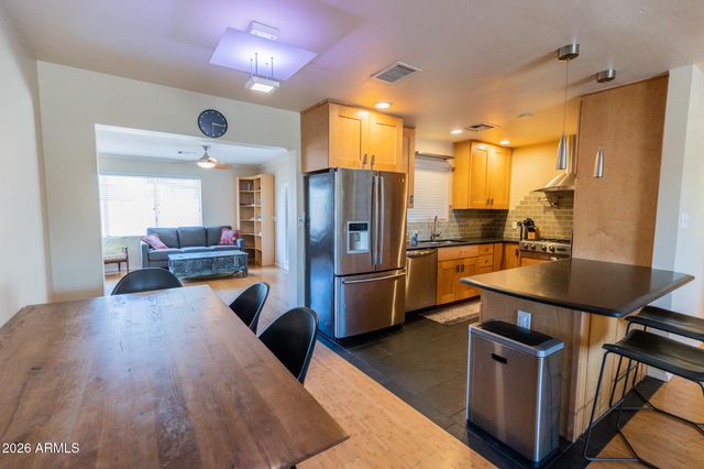 6552 E 2ND Street, Scottsdale, AZ 85251
