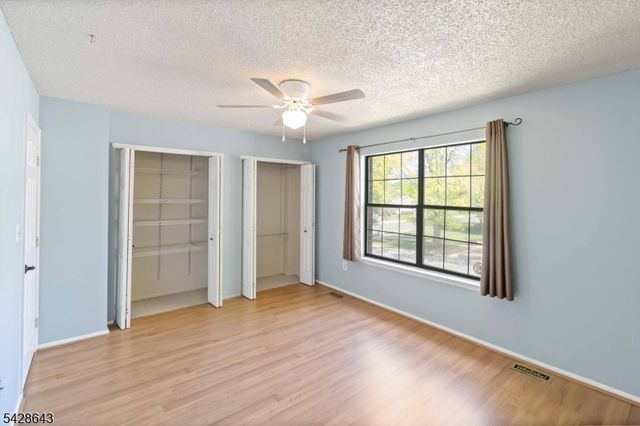 2 Daniel Dr, Franklin Twp., NJ 08823