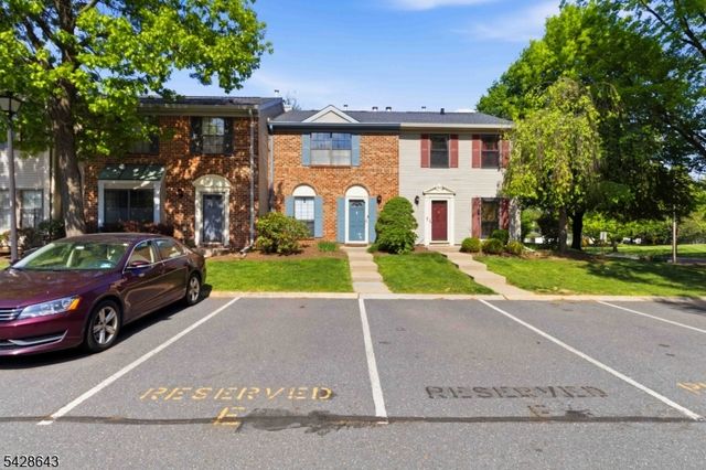 2 Daniel Dr, Franklin Twp., NJ 08823
