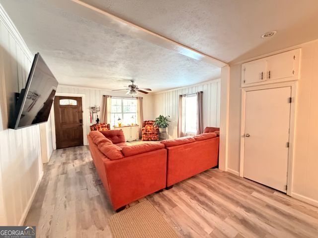 1518 Brownwood Avenue, Lagrange, GA 30240