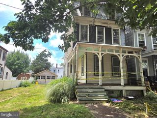 428 LOCUST AVE, Burlington, NJ 08016